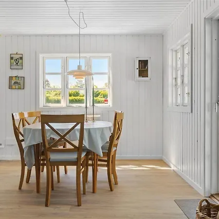 N313-karrebaeksminde-cypresvaenget-225 * Enø By