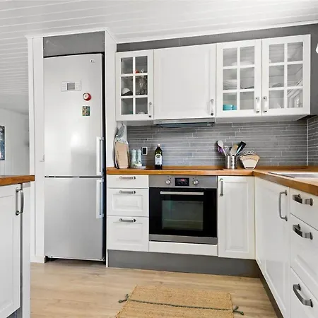 N313-karrebaeksminde-cypresvaenget-225 Enø By